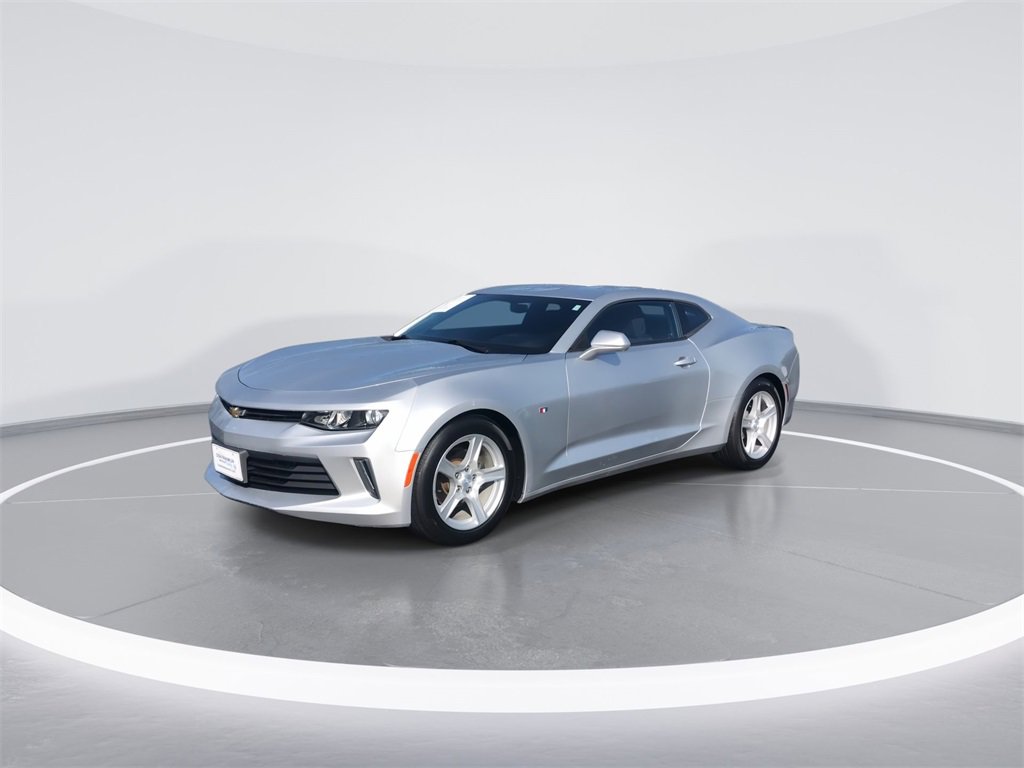 Used 2018 Chevrolet Camaro LT video 4
