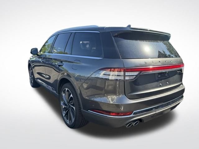 Used 2020 Lincoln Aviator Reserve w/ Equipment Group 202A image 6