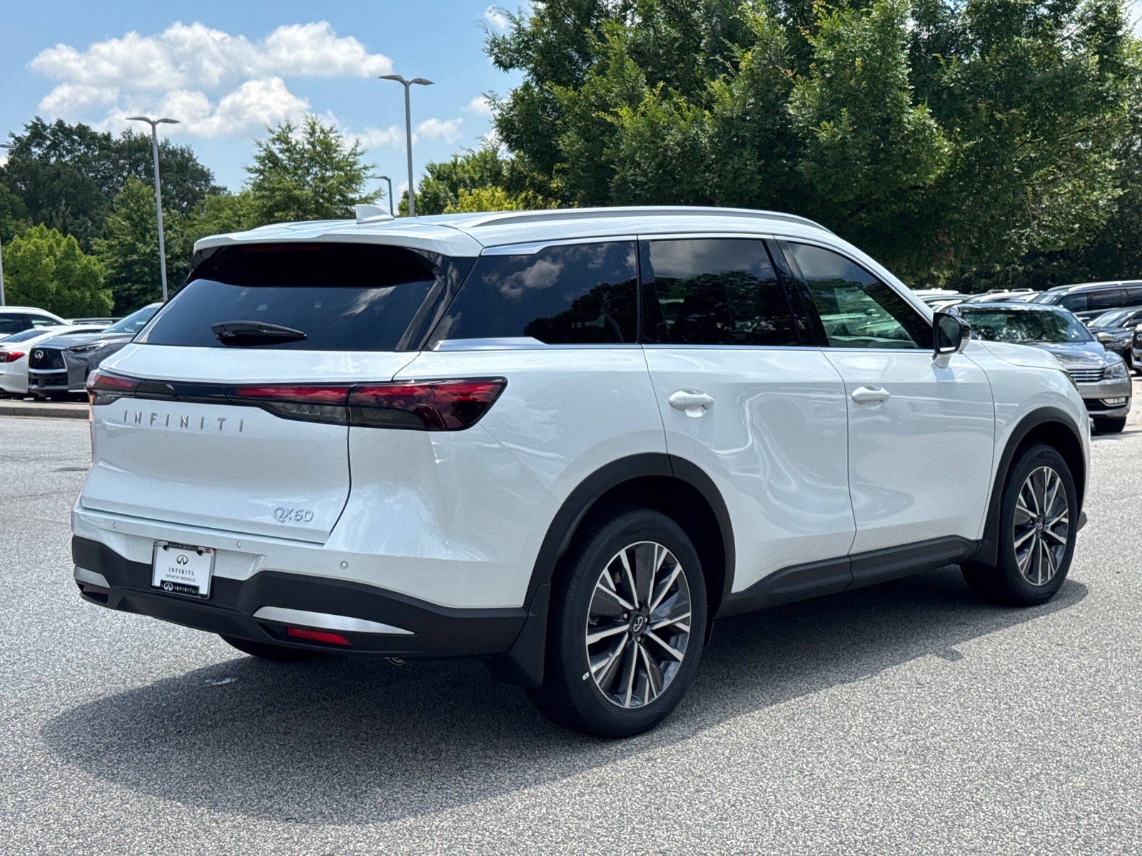 New 2027 INFINITI QX60 Luxe w/ Cargo Package FWD image 5
