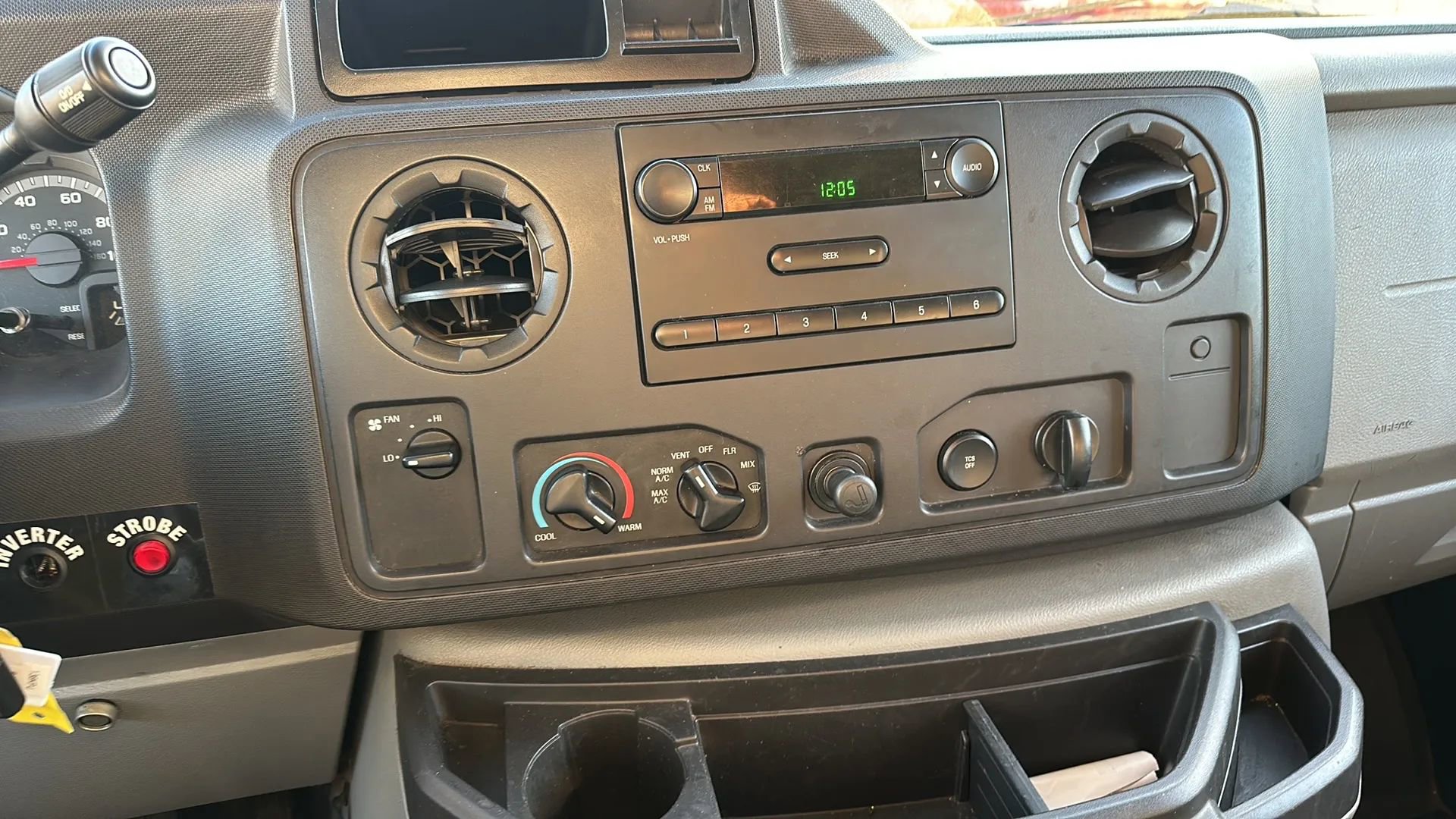 Used 2011 Ford E-250 and Econoline 250 w/ PWR Group image 13