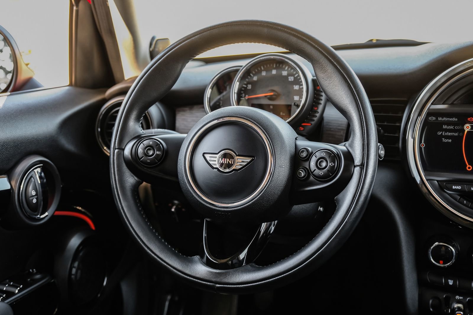 Used 2015 MINI Cooper S image 15