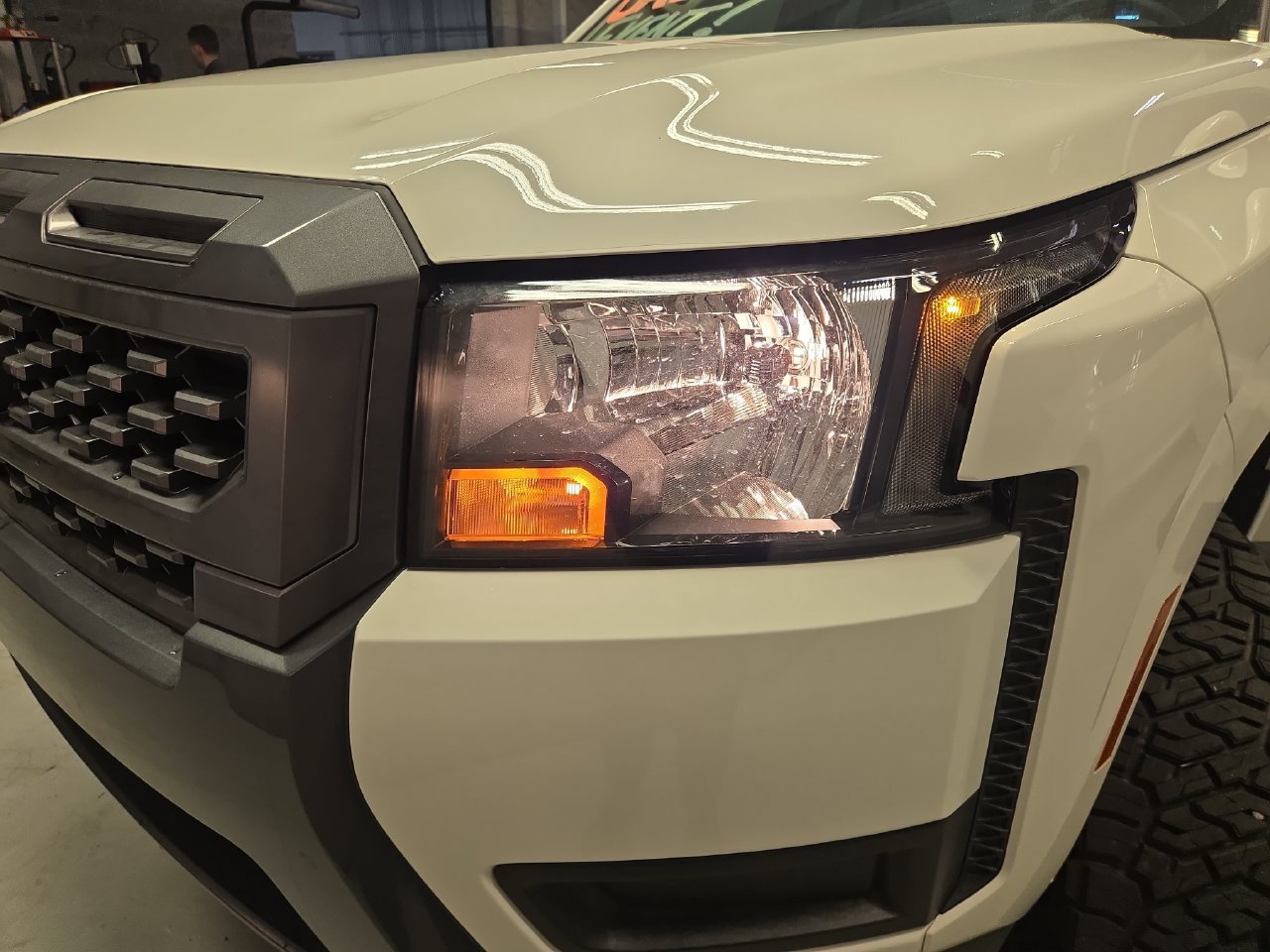 Certified 2025 Nissan Frontier SV RWD image 28