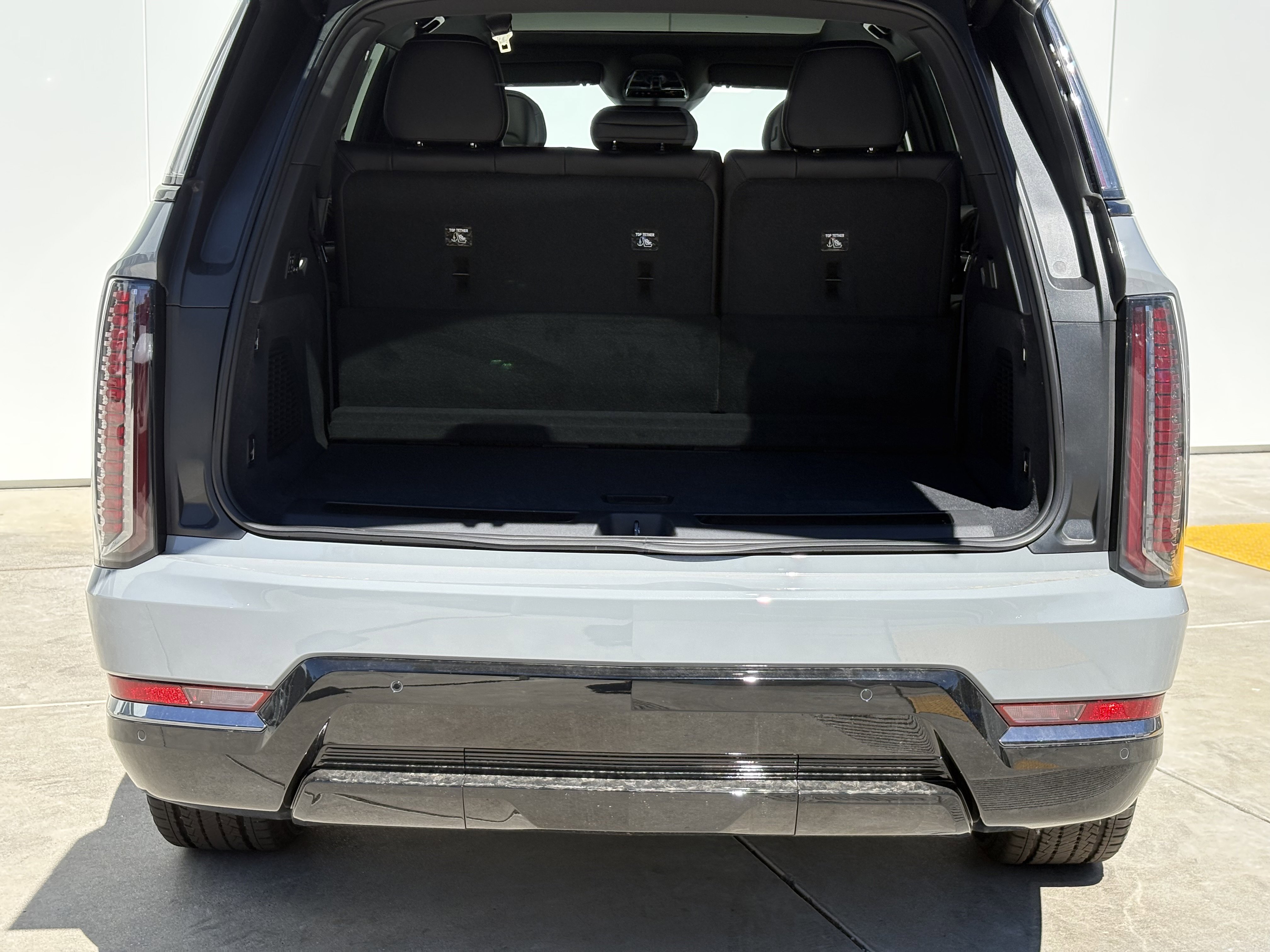 New 2026 Cadillac Escalade IQL Sport 1 w/ LPO, ONYX Package image 3