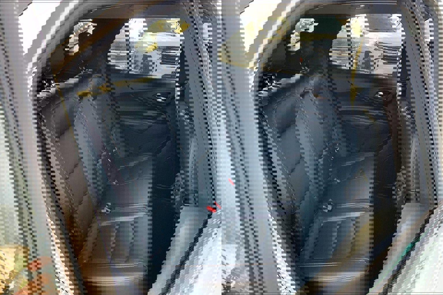 Used 2018 Chevrolet Equinox Premier image 21