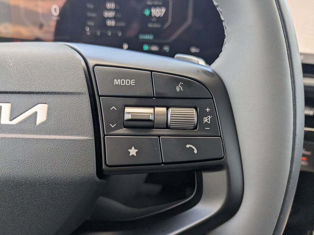 New 2025 Kia EV6 Light w/ Light LR Technology Package RWD image 29