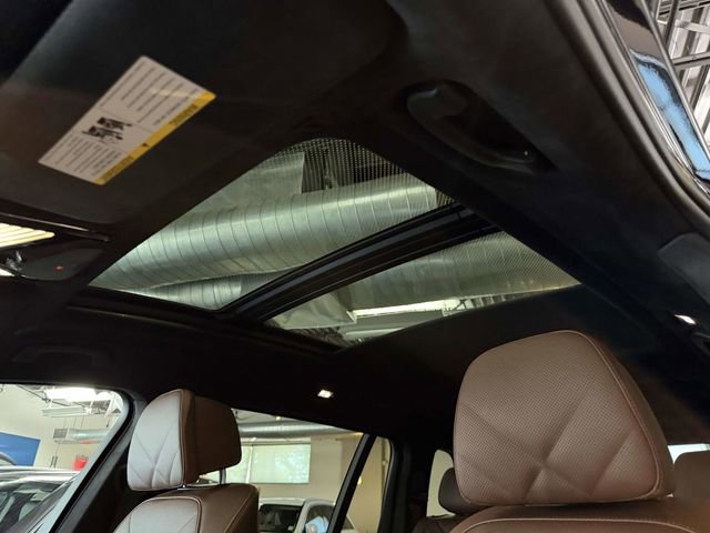 Used 2024 BMW X7 xDrive40i w/ Executive Package AWD/4WD image 21
