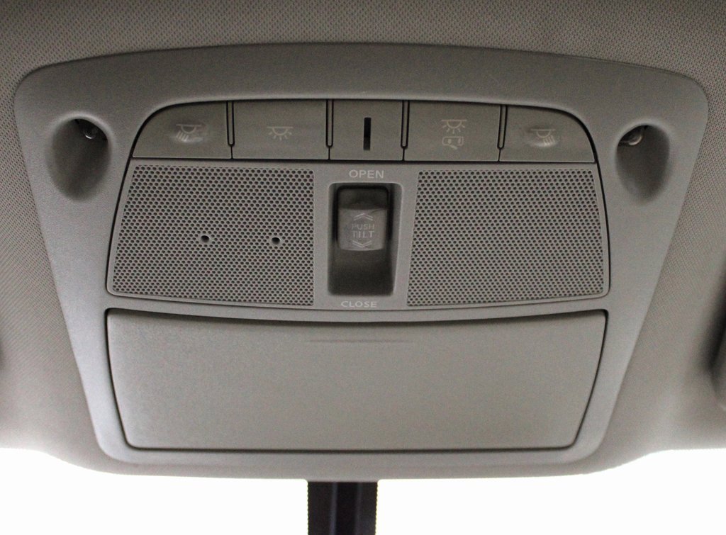 Used 2018 Nissan Murano SL w/ Moonroof Package image 47