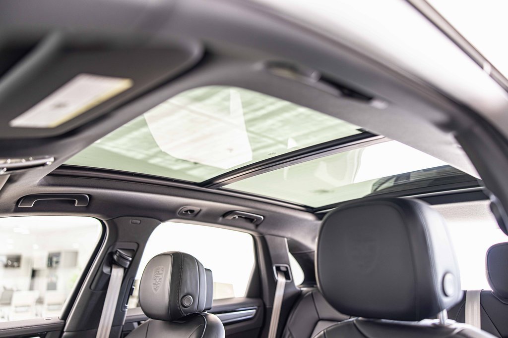 Used 2022 Porsche Cayenne S Platinum image 18