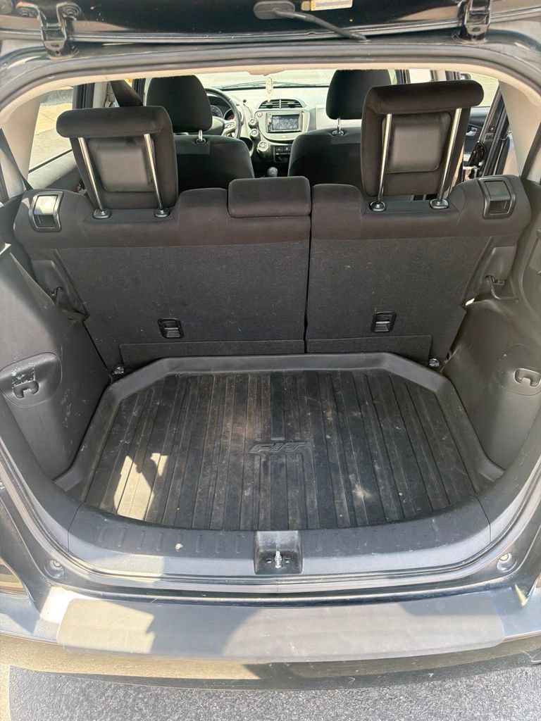 Used 2011 Honda Fit Sport image 12