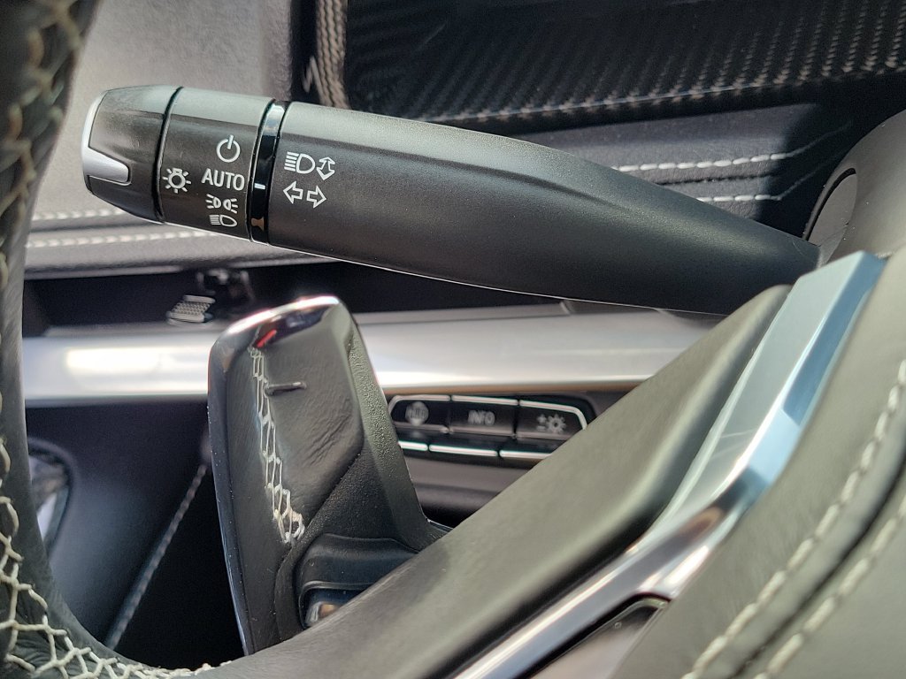 Used 2025 Chevrolet Corvette Z06 RWD image 11