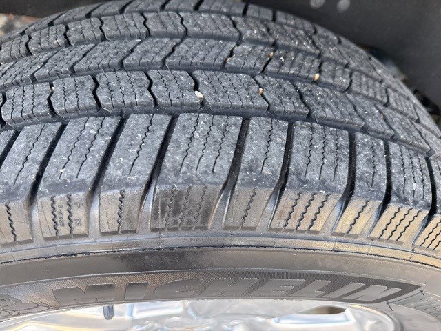 Used 2020 Chevrolet Suburban Premier image 15