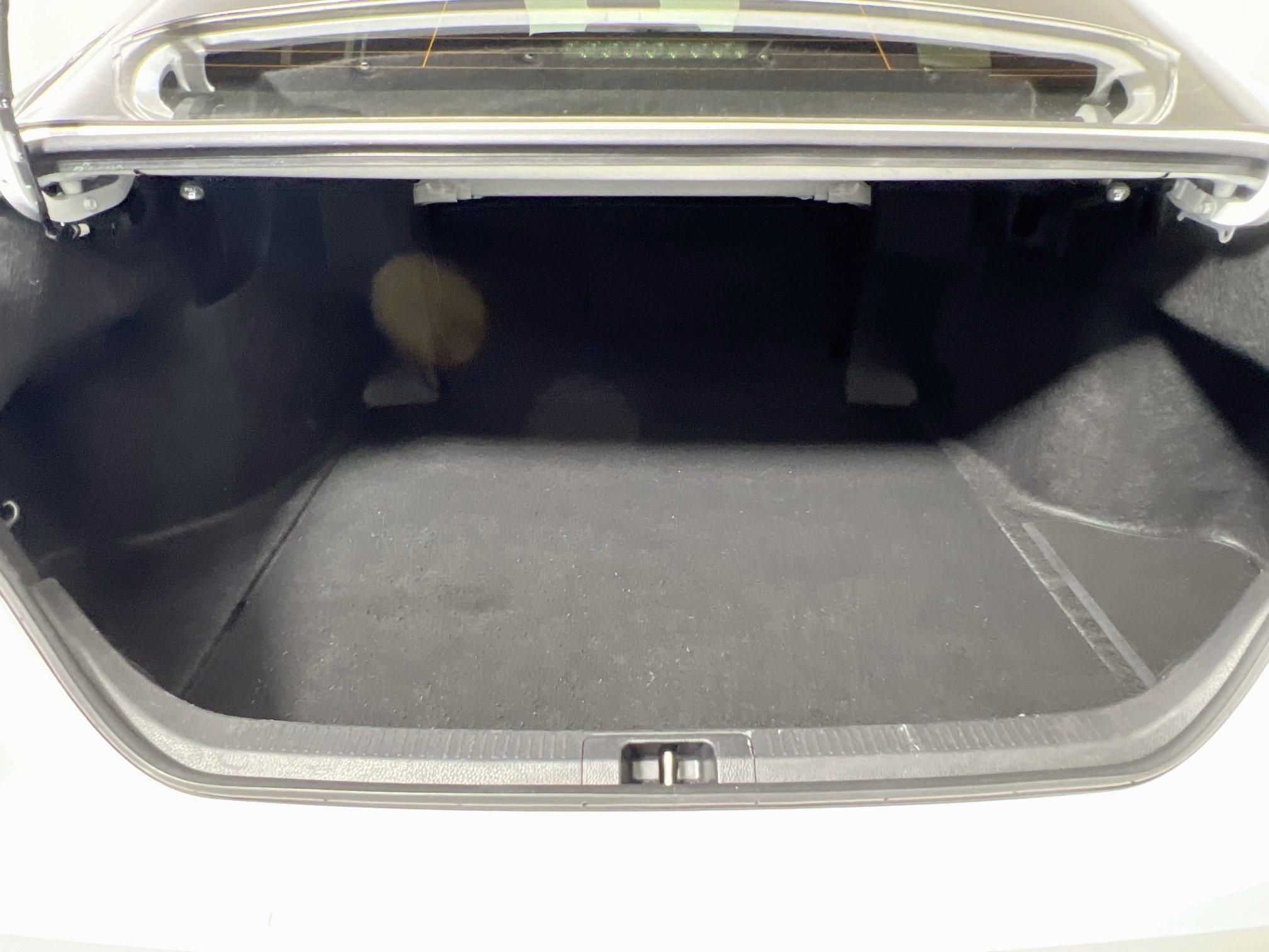 Used 2025 Toyota Camry LE FWD image 34