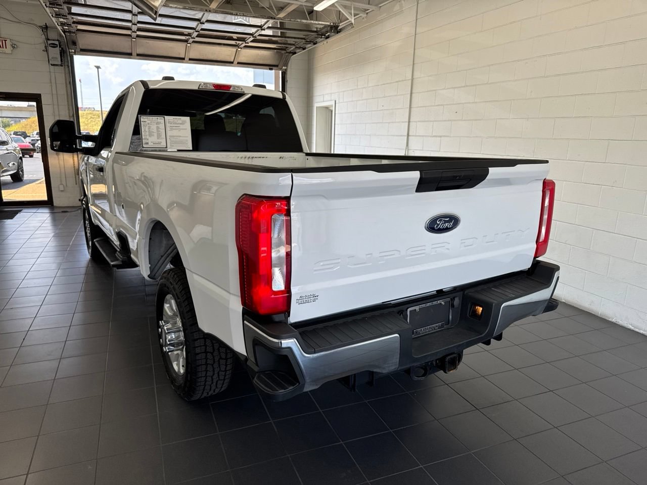 Used 2024 Ford F350 XLT AWD/4WD image 6