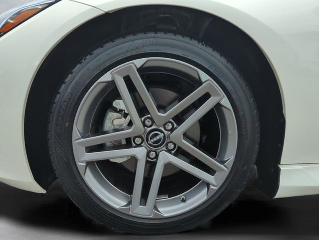 Certified 2025 Nissan Z Sport w/ Floor Mat Package image 46