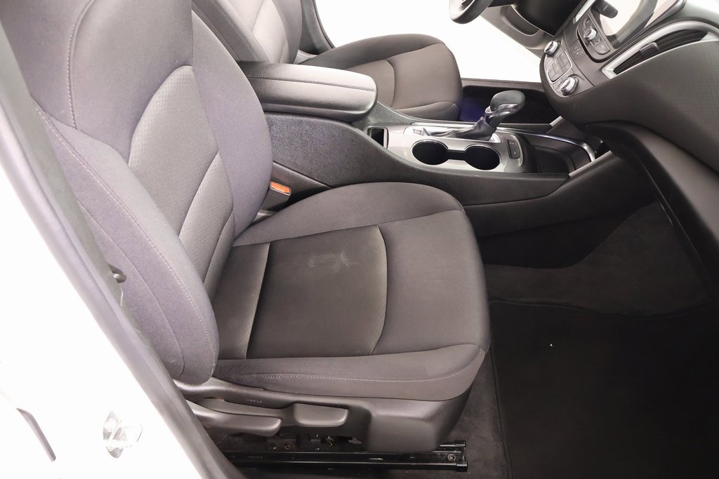 Used 2024 Chevrolet Malibu LT image 13