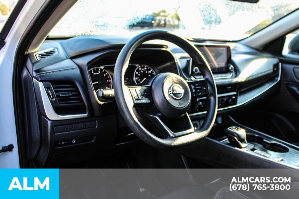 Used 2024 Nissan Rogue S image 22