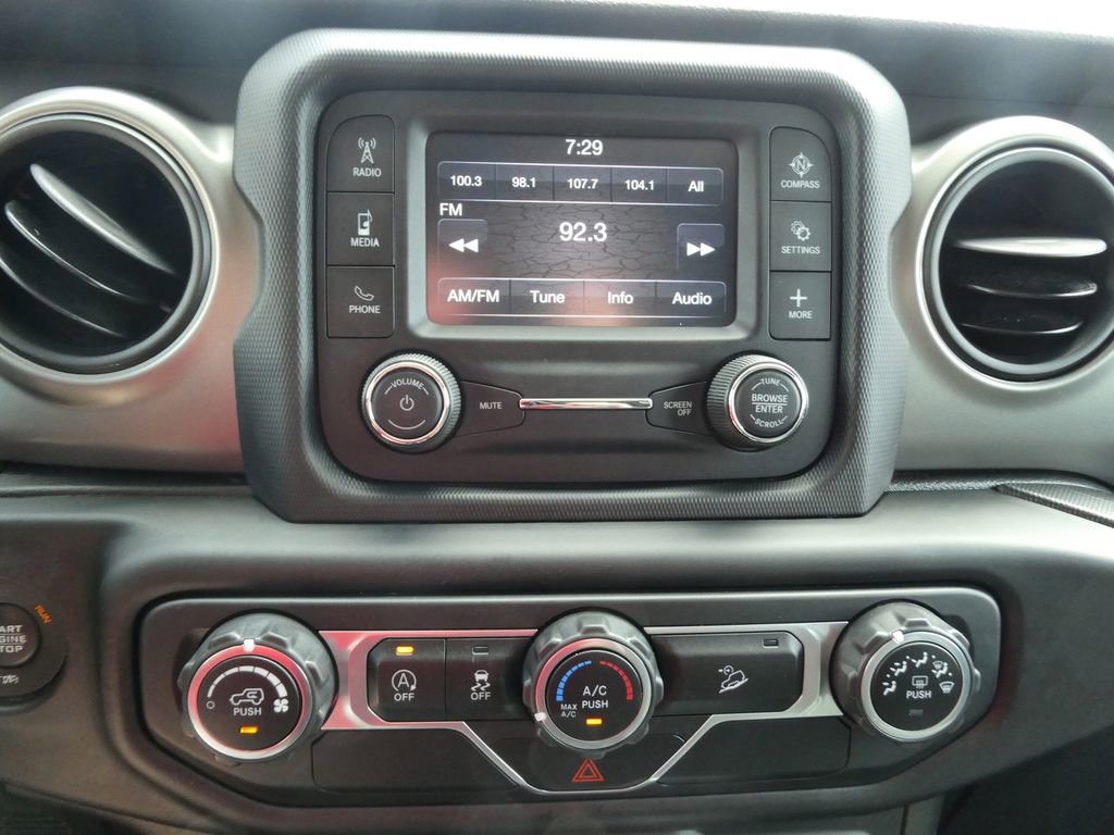Used 2018 Jeep Wrangler Unlimited Sport AWD/4WD image 27