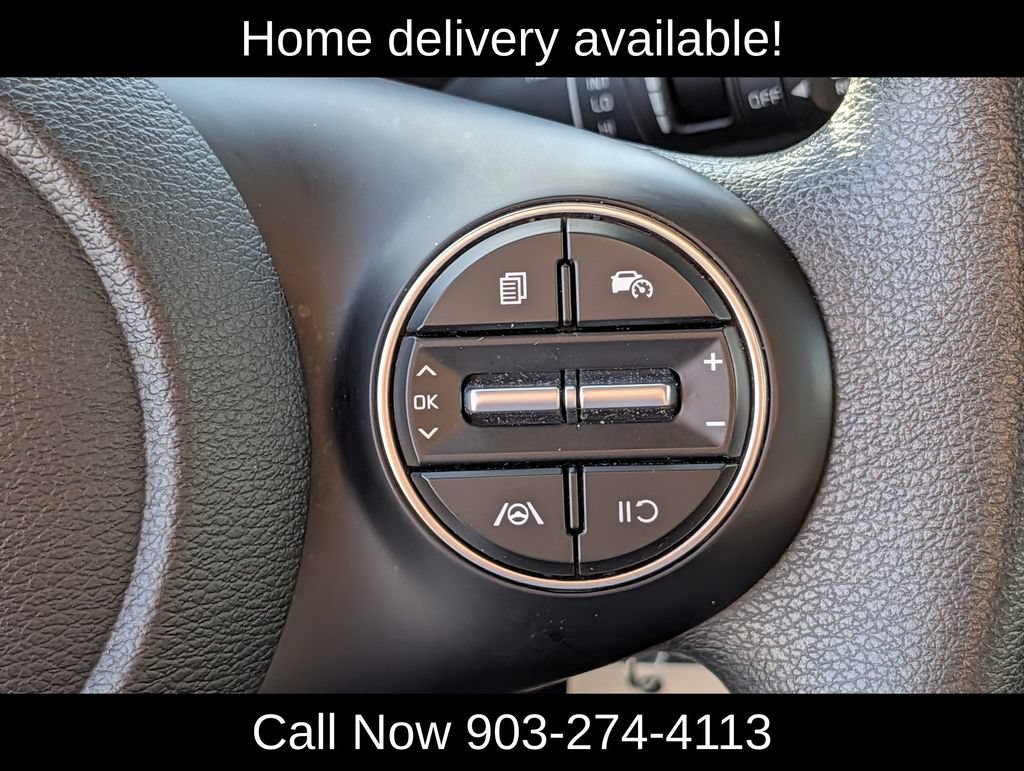 Used 2025 Kia Soul LX w/ LX Technology Package FWD image 20
