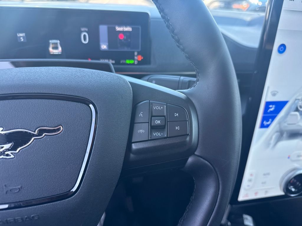 Used 2025 Ford Mustang Mach-E Select w/ Comfort Package Lite image 31