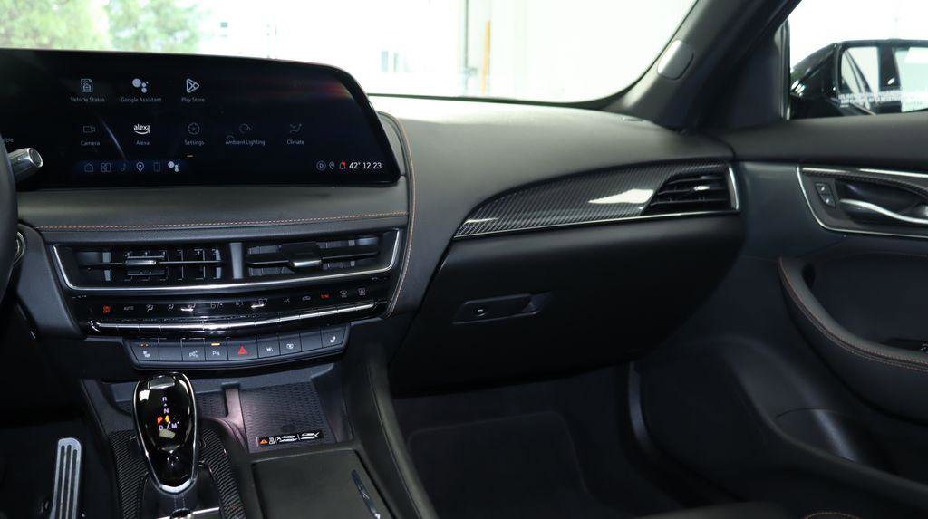 Used 2025 Cadillac CT5 Sport w/ Sun And Sound Package AWD/4WD image 25