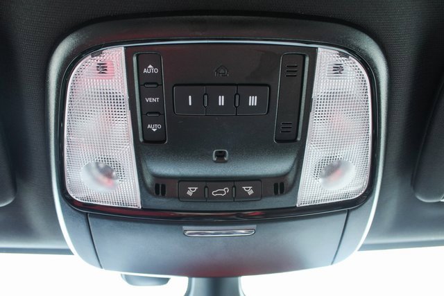 Used 2025 Dodge Durango GT image 28