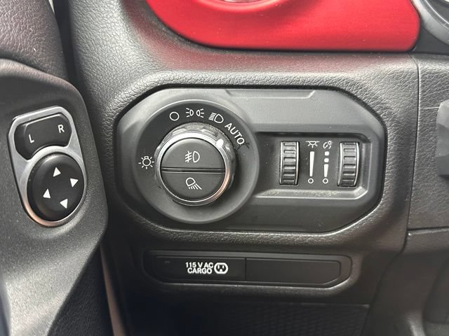 Used 2020 Jeep Gladiator Rubicon AWD/4WD image 16