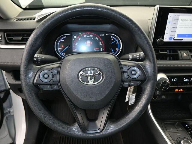 Used 2025 Toyota RAV4 LE image 7