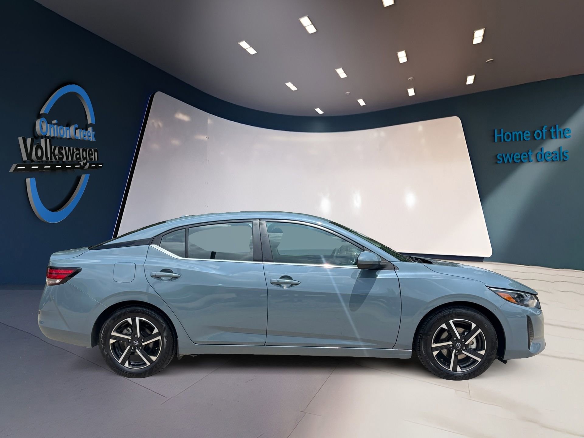 Used 2024 Nissan Sentra SV FWD image 4
