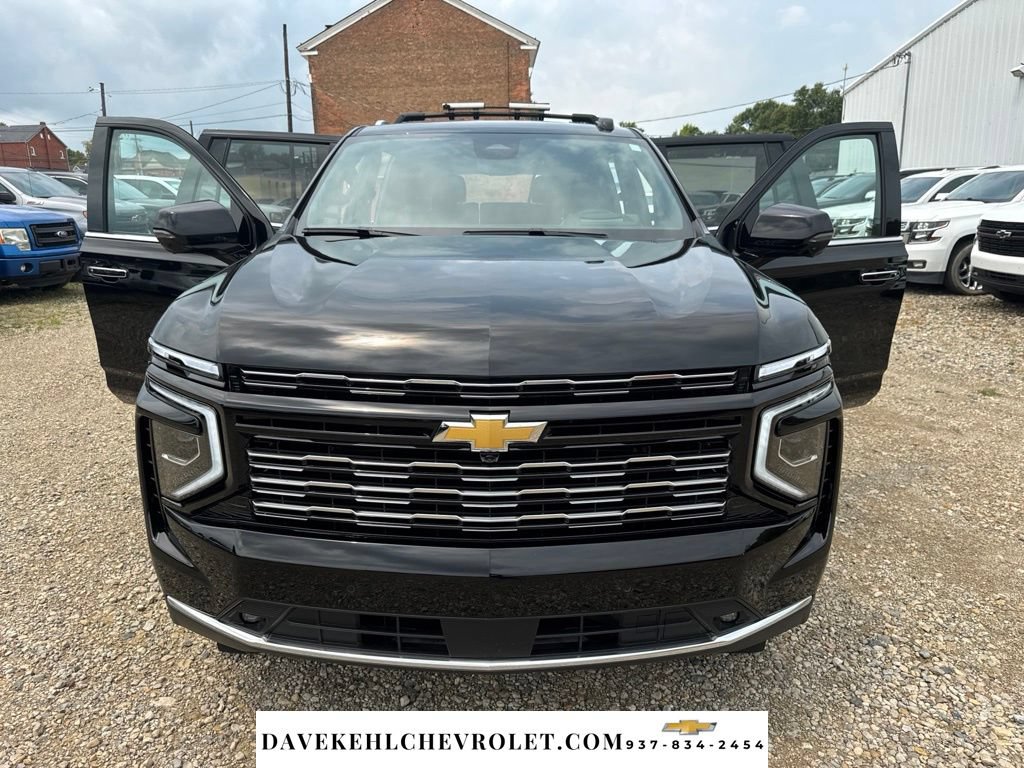 Used 2026 Chevrolet Suburban High Country w/ Sun And Tow Package AWD/4WD image 9