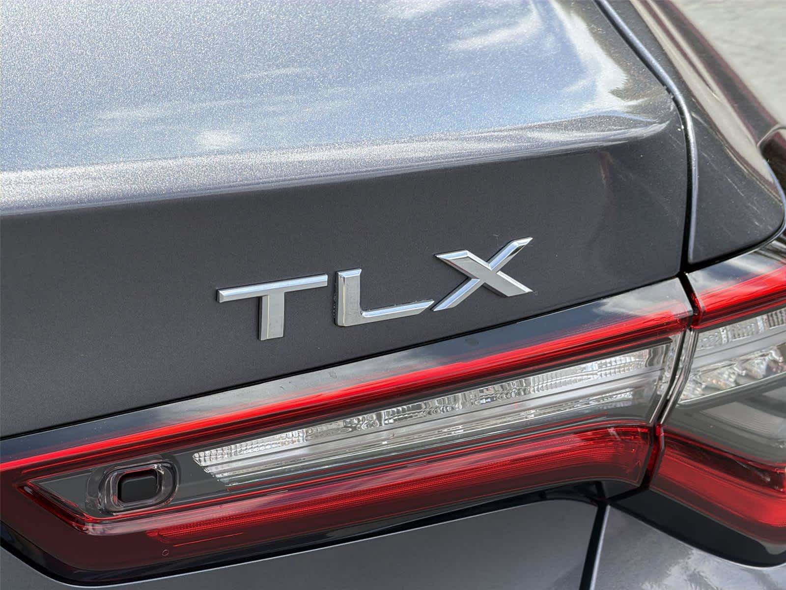 Used 2023 Acura TLX FWD image 8