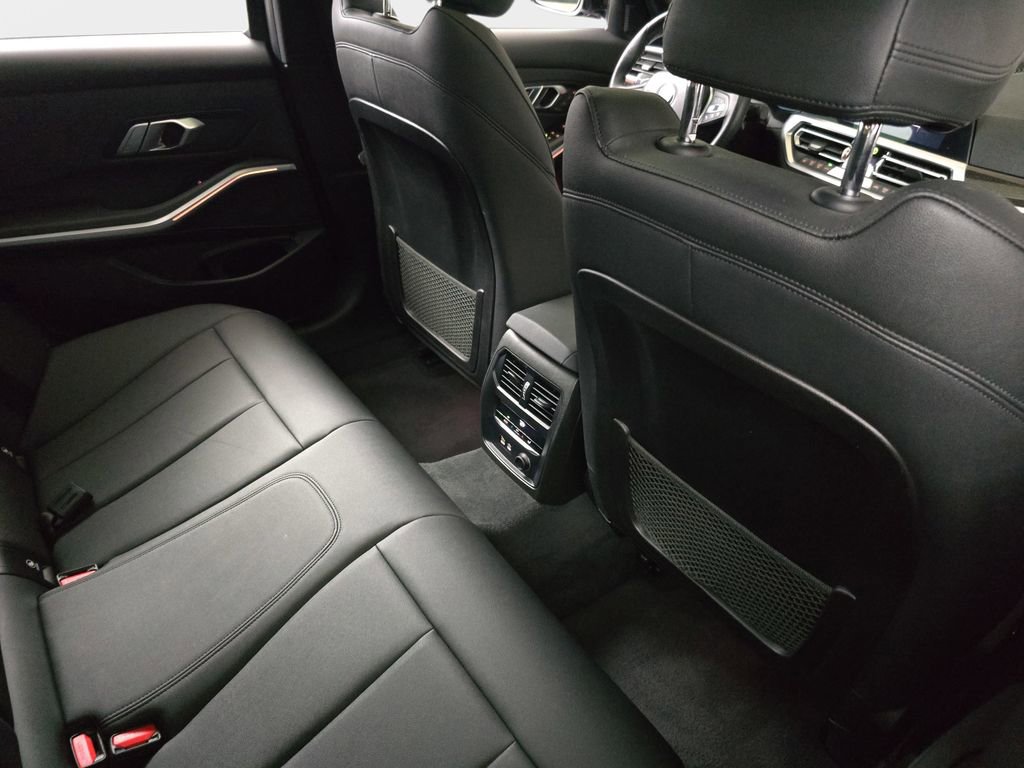 Used 2020 BMW 330i xDrive Sedan w/ Convenience Package image 14