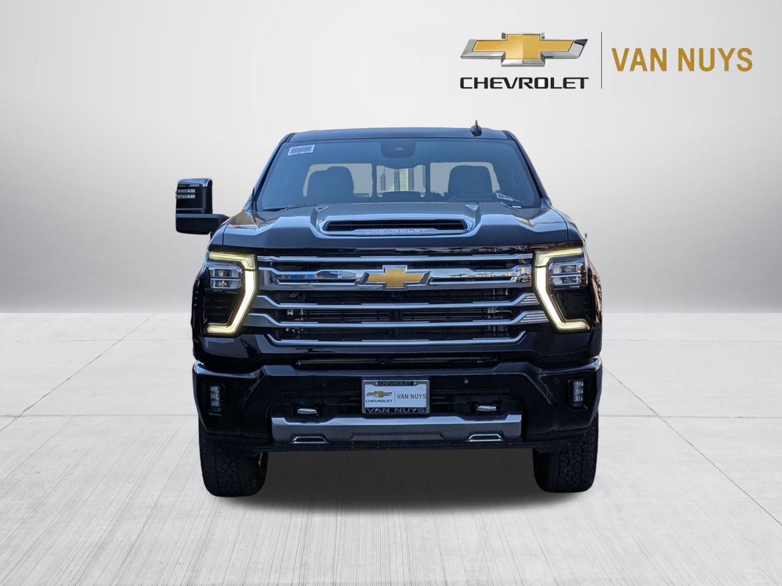 New 2026 Chevrolet Silverado 2500 High Country w/ Technology Package AWD/4WD image 2