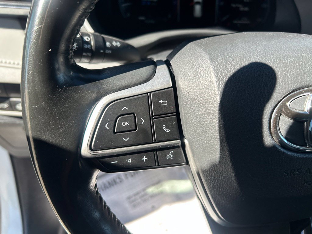 Used 2023 Toyota Highlander Limited AWD/4WD image 27