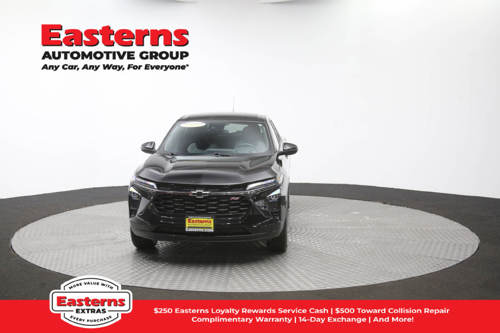 Used 2024 Chevrolet Trax RS FWD image 52