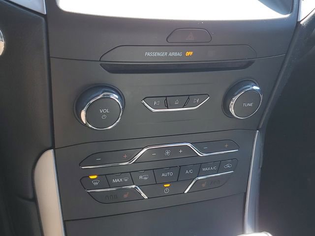 Used 2016 Ford Edge SEL w/ Equipment Group 201A image 31