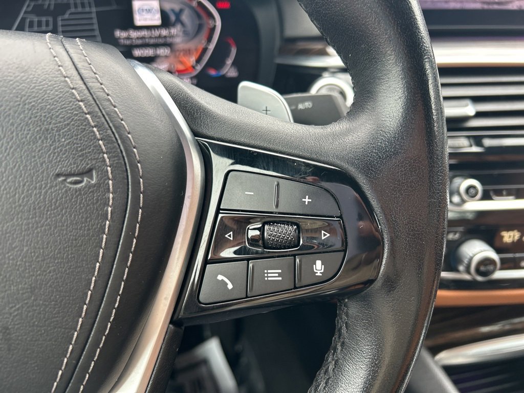 Used 2022 BMW 530i xDrive w/ Convenience Package image 25