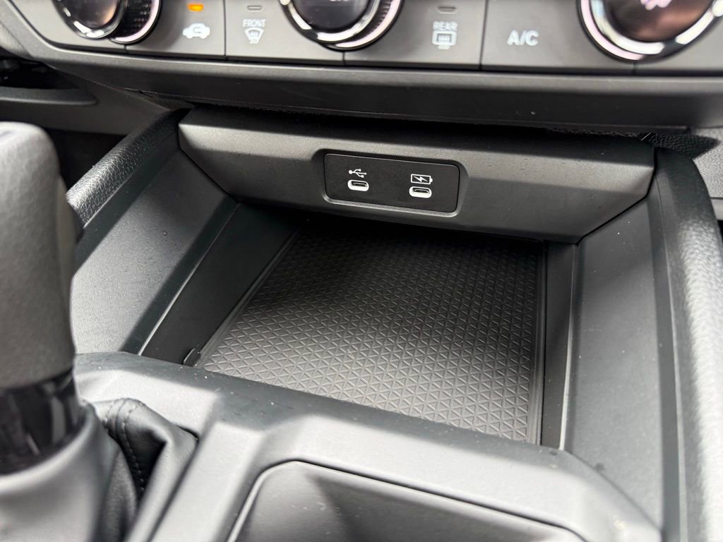 Used 2025 Honda Accord LX image 24