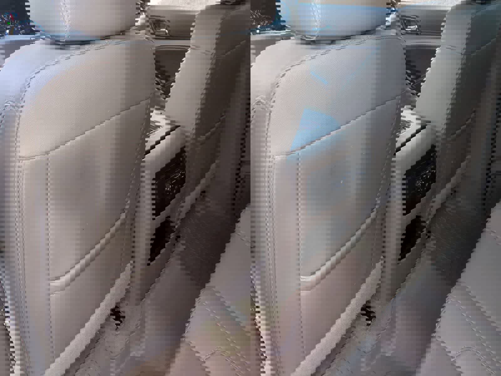 Used 2017 Chevrolet Suburban LT w/ LT Signature Package image 18