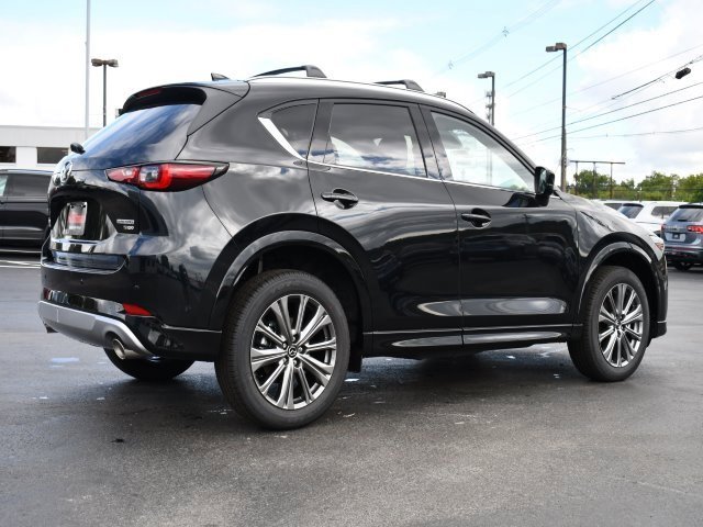 New 2025 MAZDA CX-5 Signature image 7