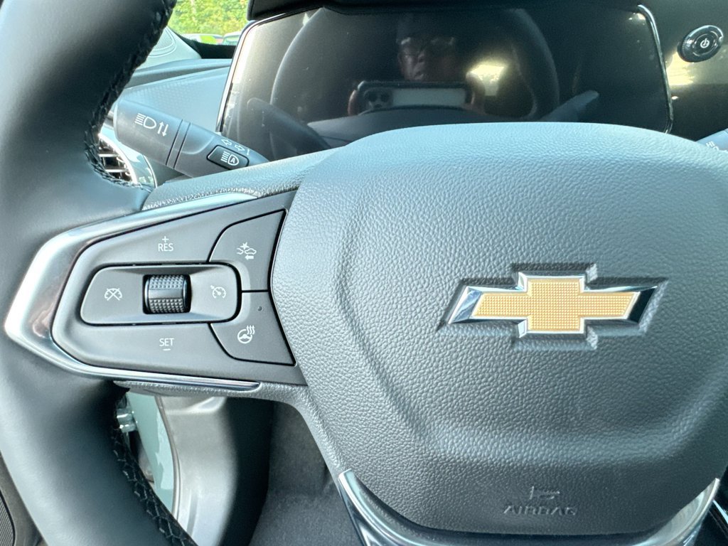 New 2026 Chevrolet Trax LT w/ LT Convenience Package FWD image 17