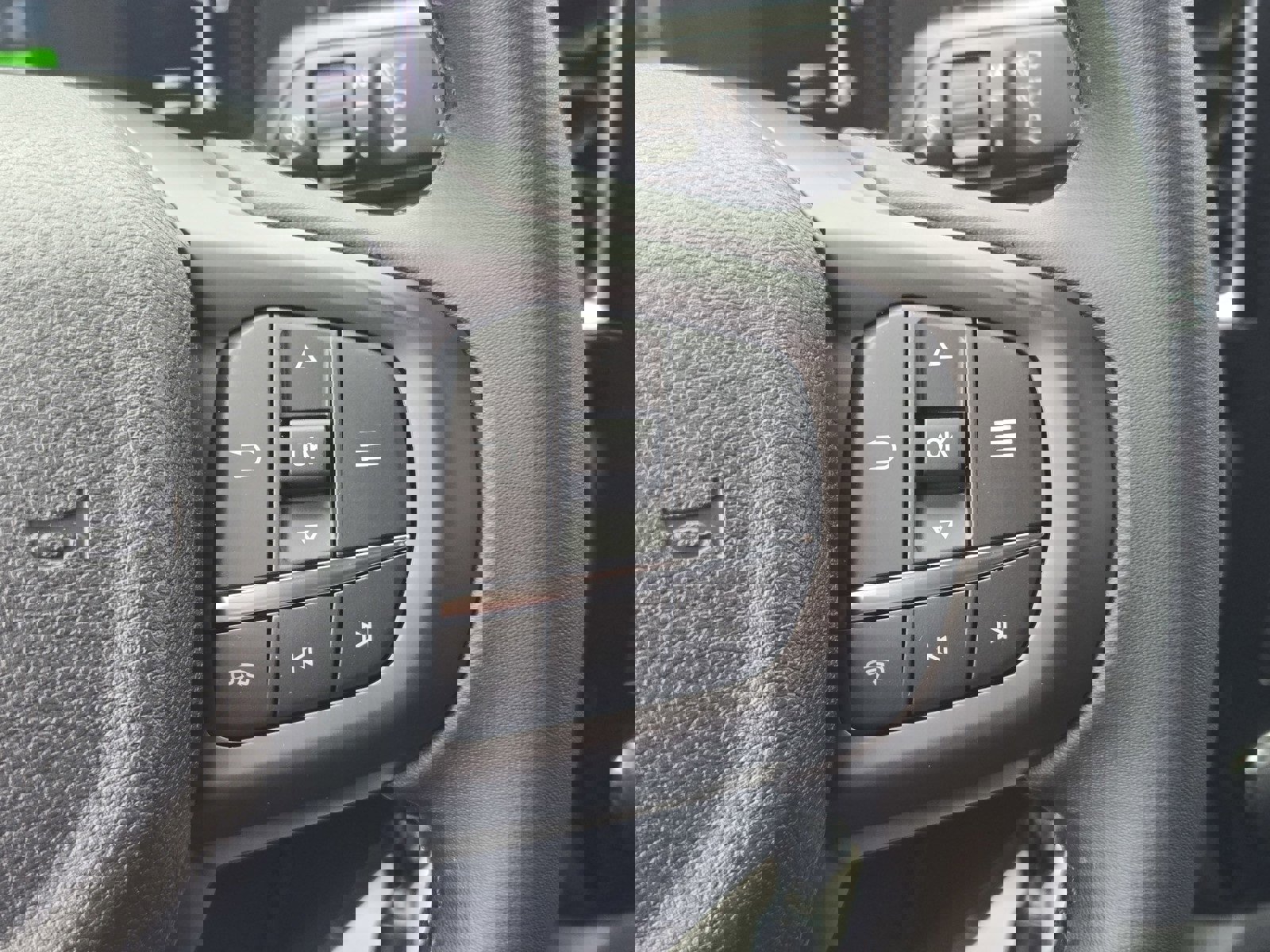 New 2025 Ford Ranger XLT w/ FX4 Off-Road Package image 12