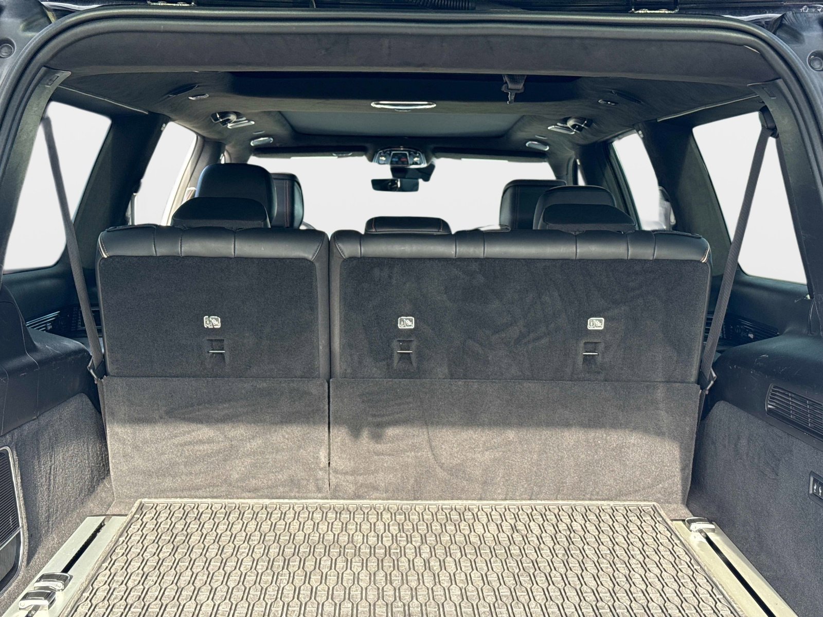 Used 2024 Jeep Grand Wagoneer L Series III image 13