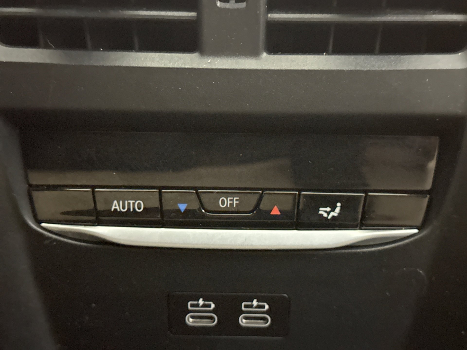 Used 2021 BMW 330i xDrive 330XI AWD w/ Convenience Package image 21