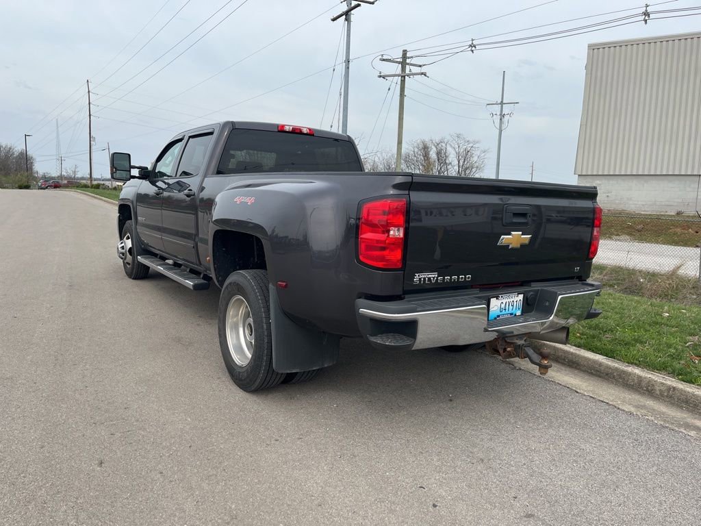 Used 2015 Chevrolet Silverado 3500 LT w/ LT Convenience Package AWD/4WD image 4