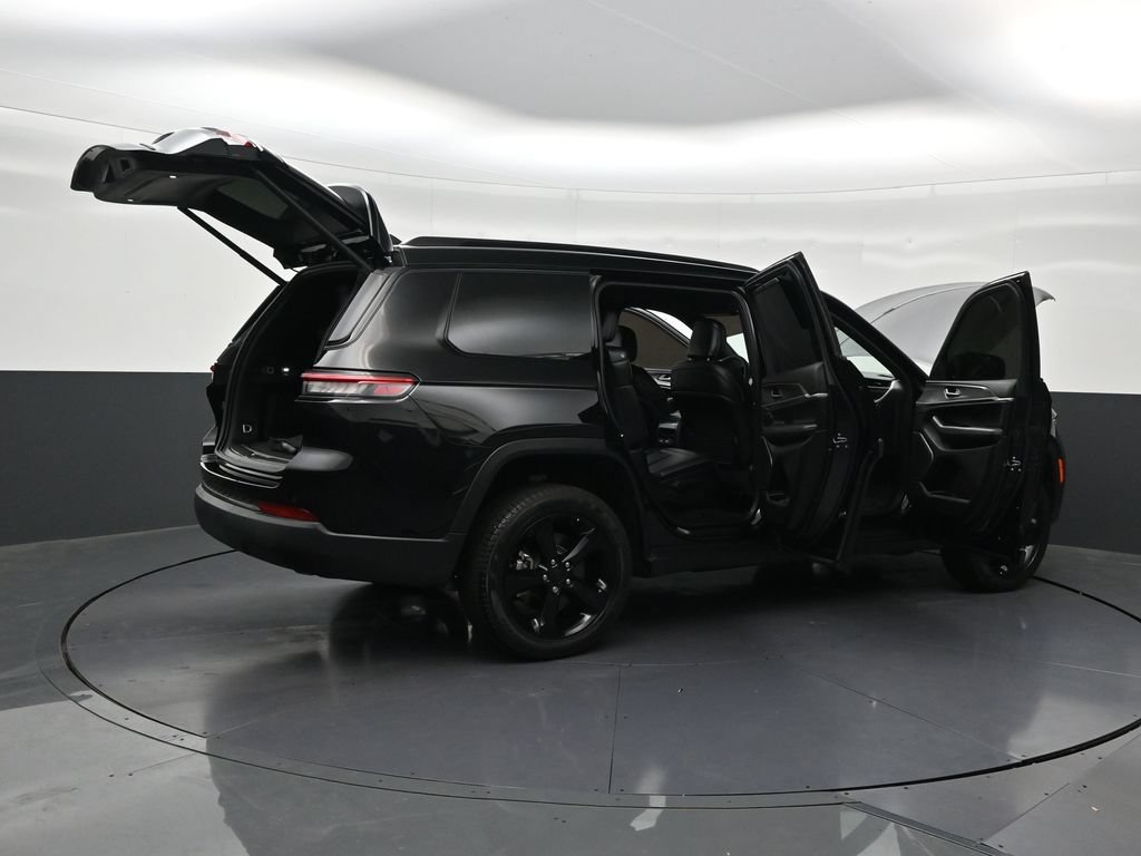 Used 2025 Jeep Grand Cherokee L Limited w/ Luxury Tech Group II RWD image 32