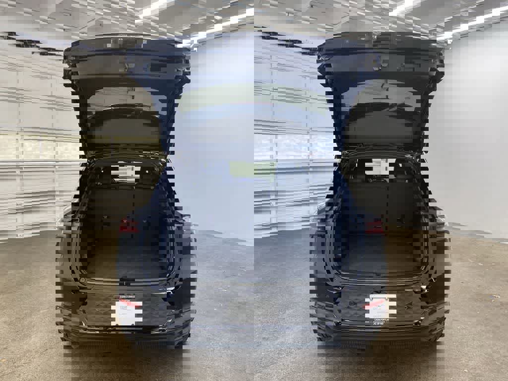 Used 2024 Chevrolet Equinox EV RS image 28