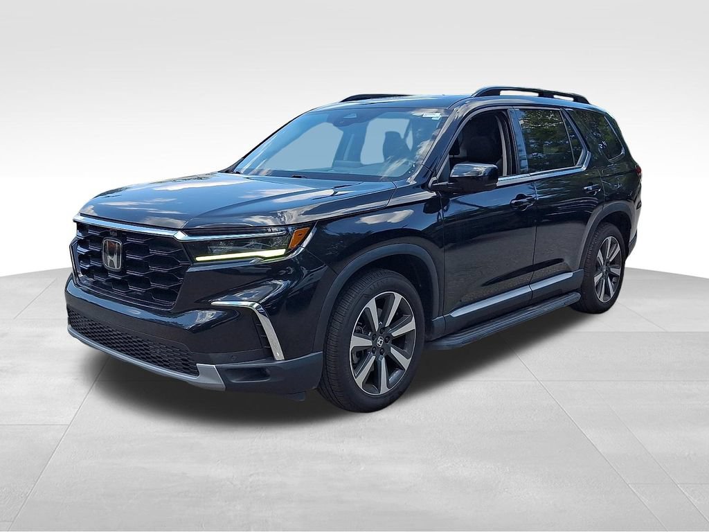 Used 2023 Honda Pilot Elite image 3