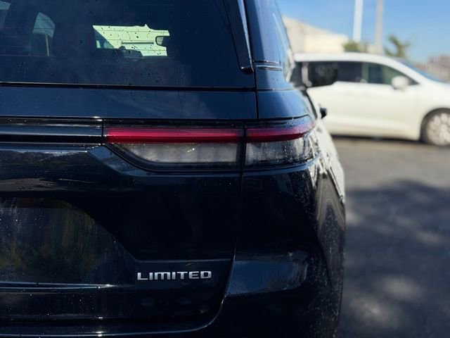 Used 2022 Jeep Grand Cherokee Altitude image 8