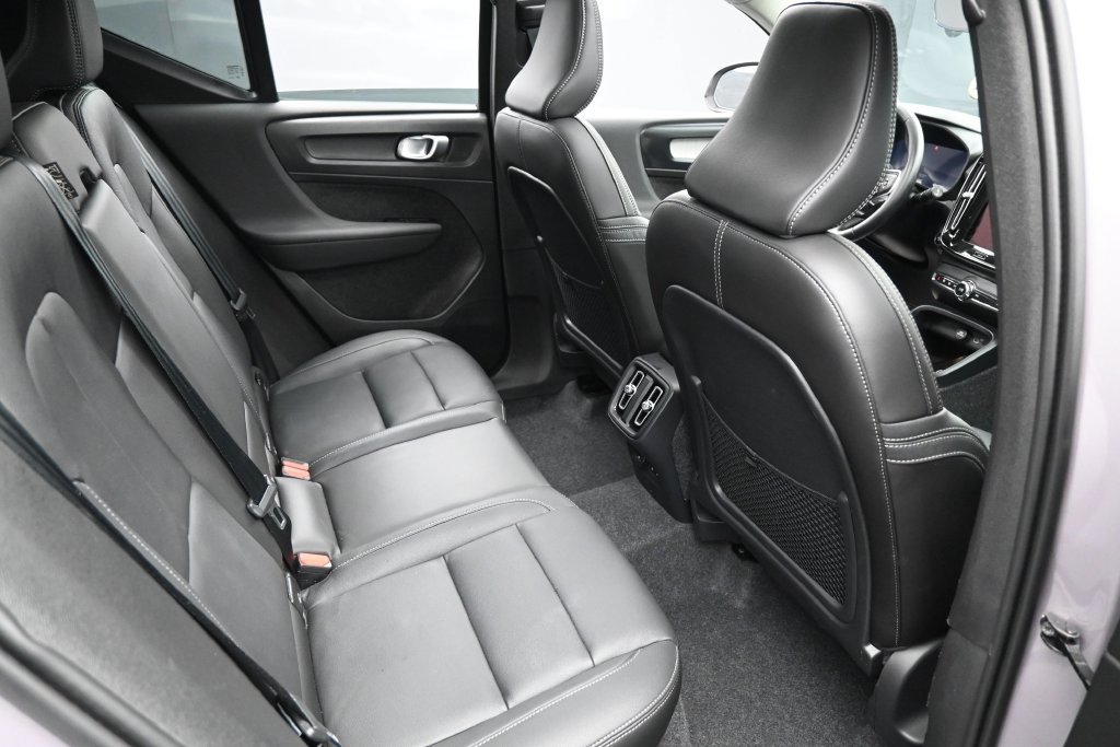 Used 2026 Volvo XC40 B5 Plus AWD/4WD image 24