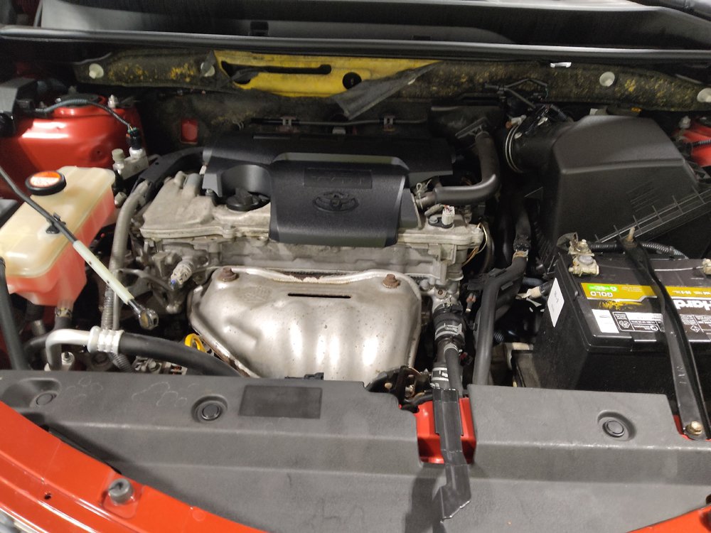 Used 2014 Toyota RAV4 XLE AWD/4WD image 30